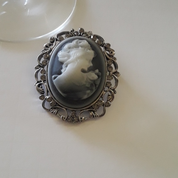 Fashion Jewelry Jewelry - Women's Black Cameo Brooch